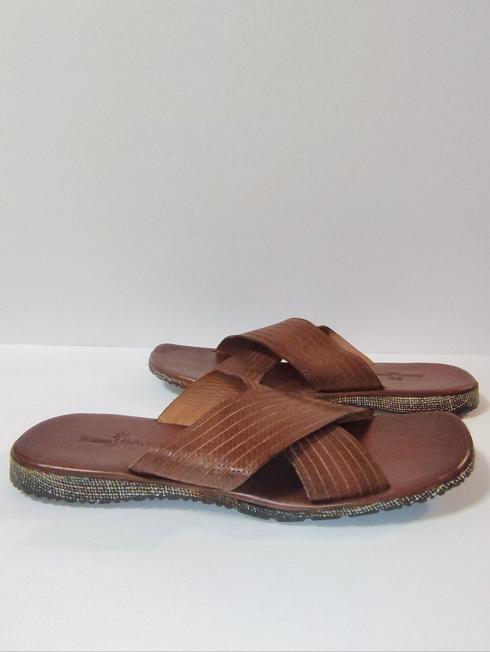 Tommy Bahama Brown Leather Cross-Strap Men's Slide Comfort Summer Sandals 13 - Picture 4 of 9